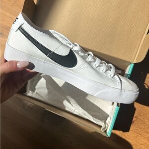 Nike | Blzr Court Sneakers